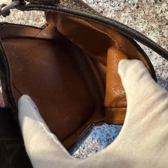 Louis Vuitton
LV Monogram Amazone
Crossbody bag - Picture 8 of 17